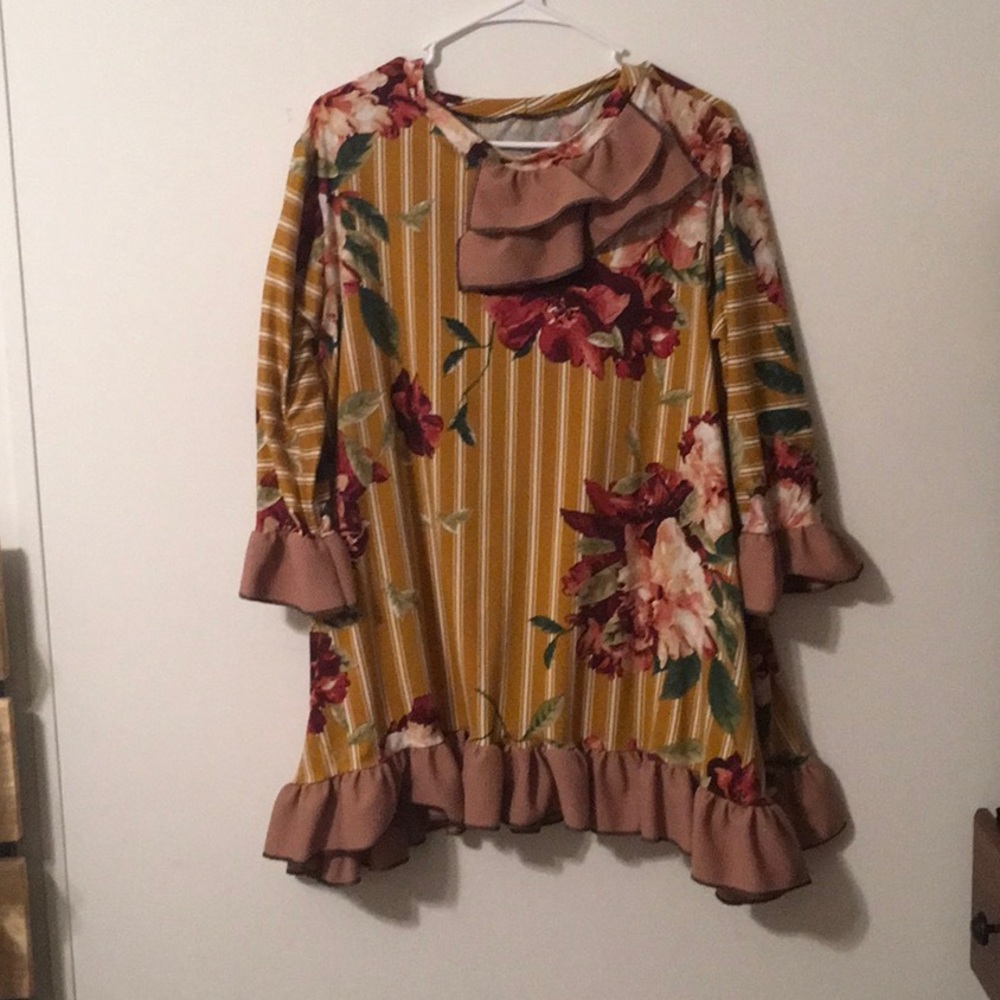 Women’s custom made top